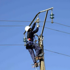 Monteur de réseau de distribution - Les métiers de l'électricité, du nucléaire