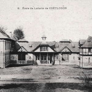 Coëtlogon - Carte postale - Le bâtiment arrière (03)
