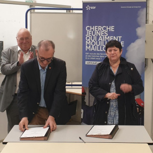 Lycée professionnel Coëtlogon - Signature du Passeport nucléaire (02)